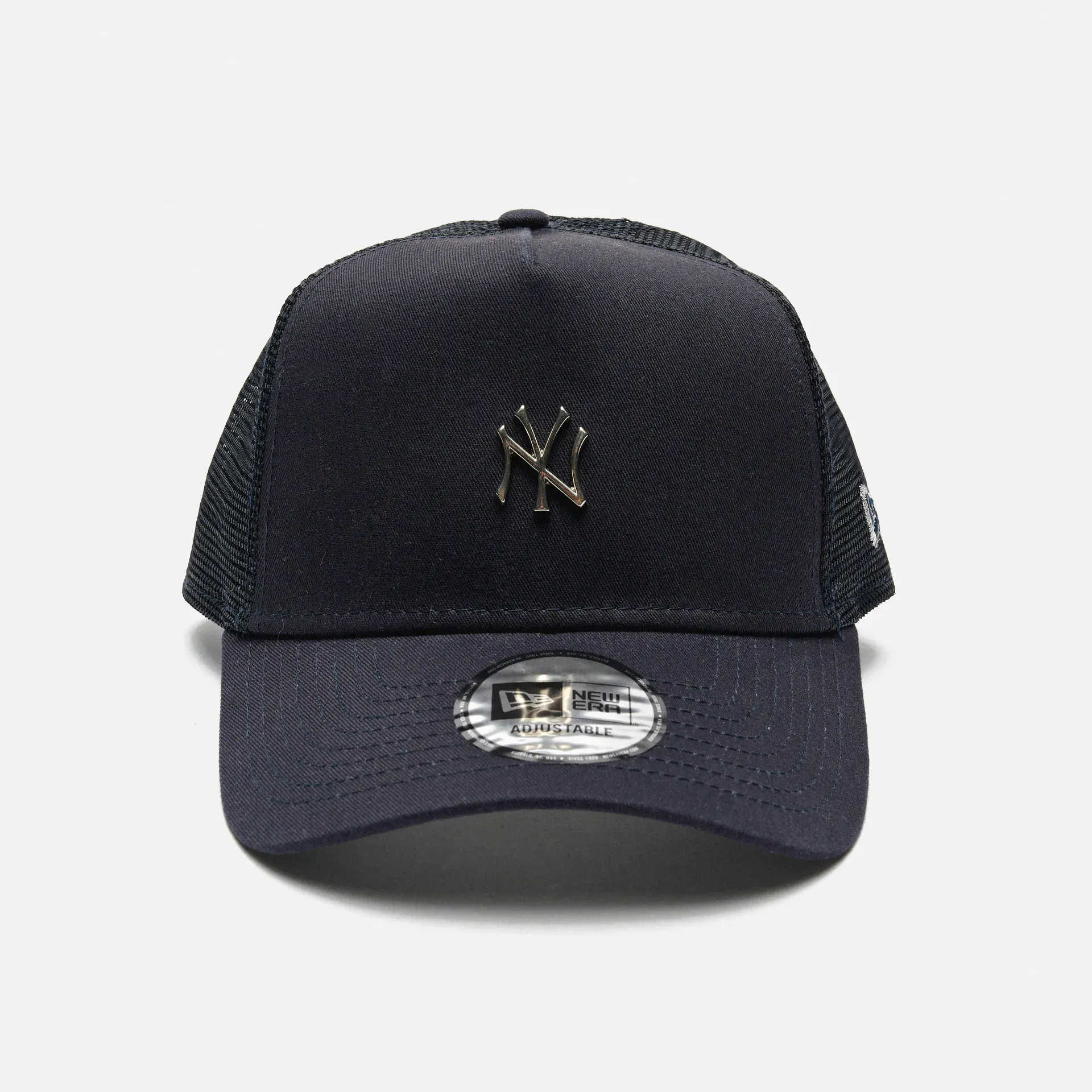 New Era MLB NY Yankees 9Forty Metallic Trucker Cap Navy