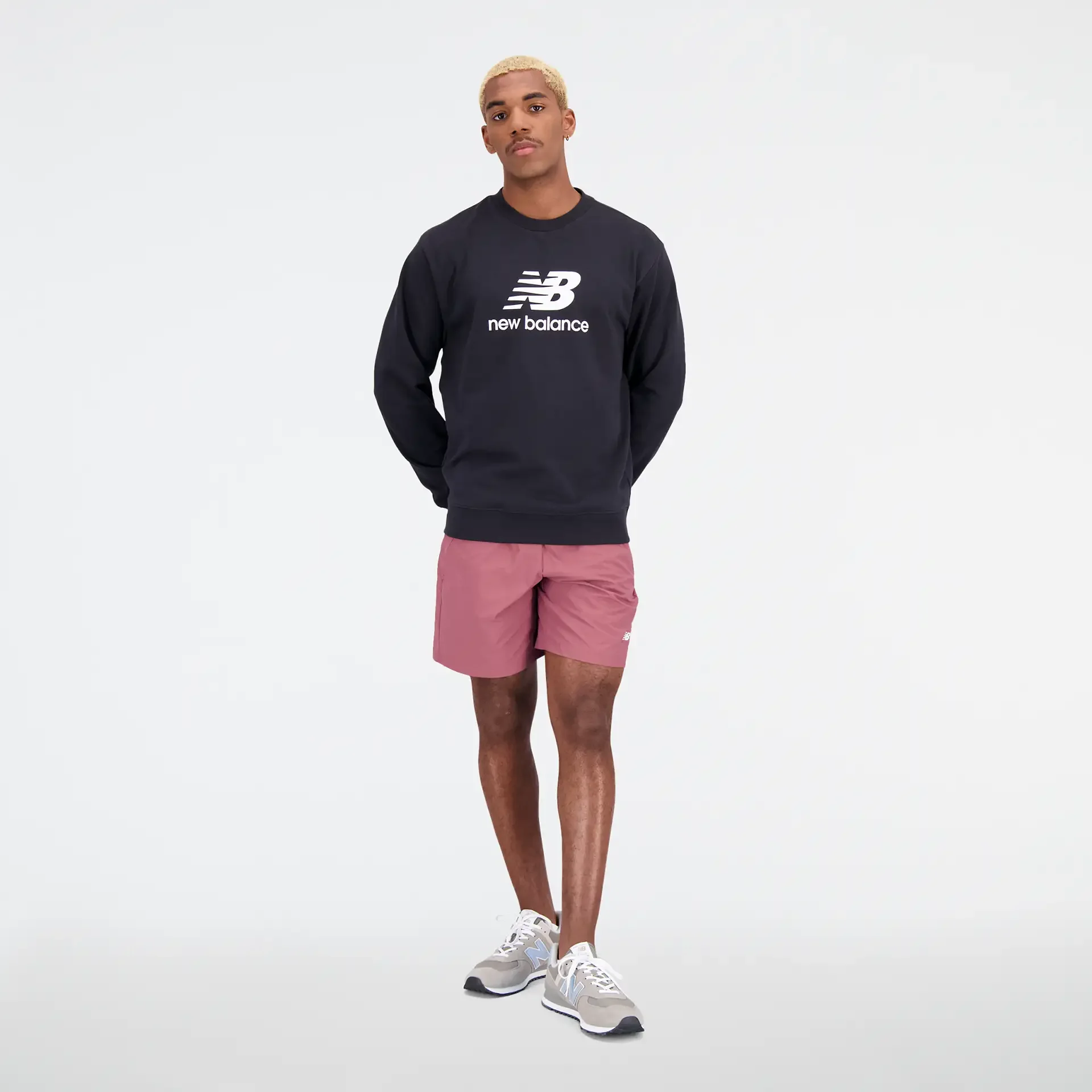 New Balance Essentials Stacked Logo French Terry Crewneck Black