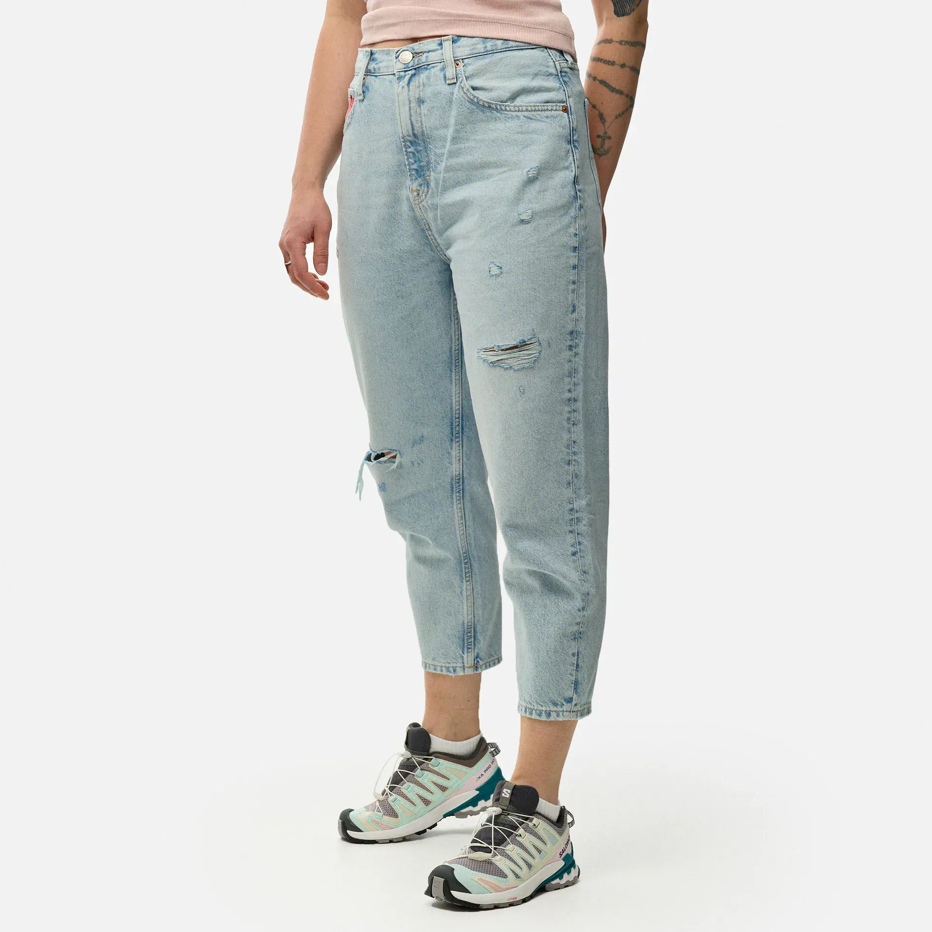 Tommy Jeans Mom Fit Ultra High Rise Tapered Flag Denim