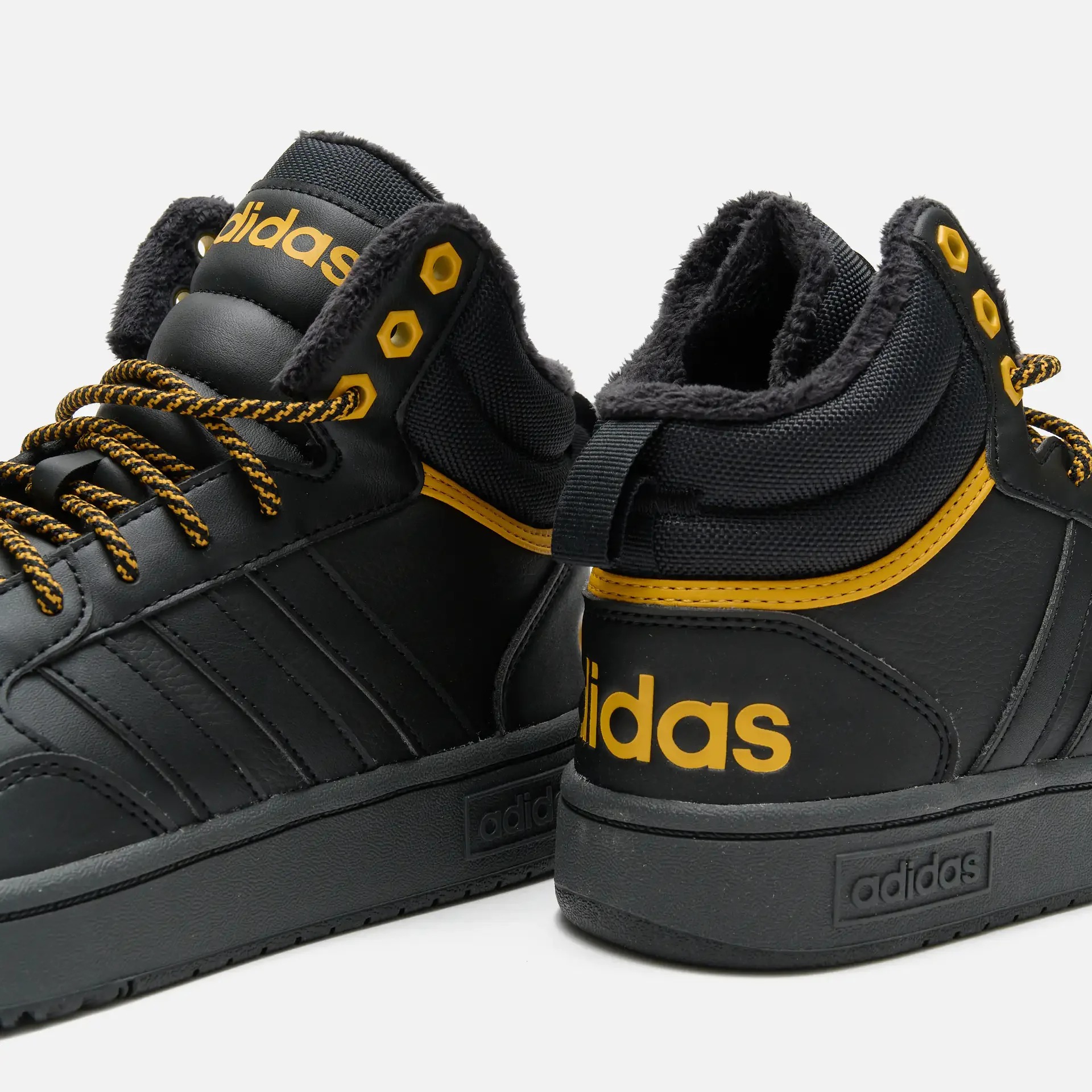 adidas Hoops 3.0 Mid Wtr Cblack/Cblack/Preyel