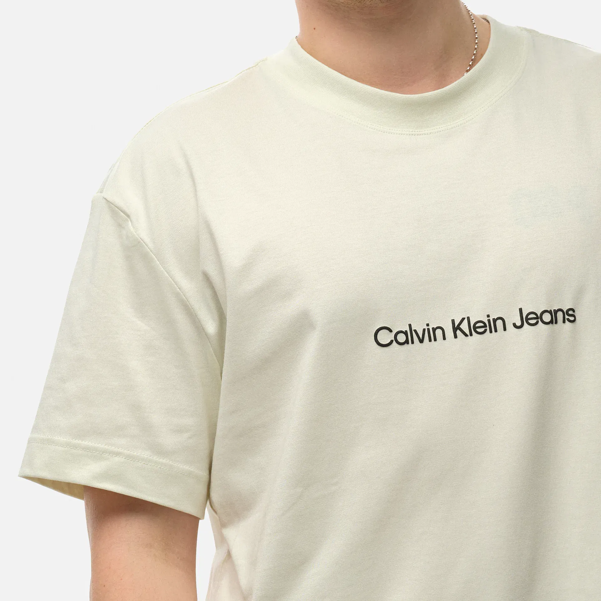 Calvin Klein Jeans Square Frequency Logo T-Shirt Icicle