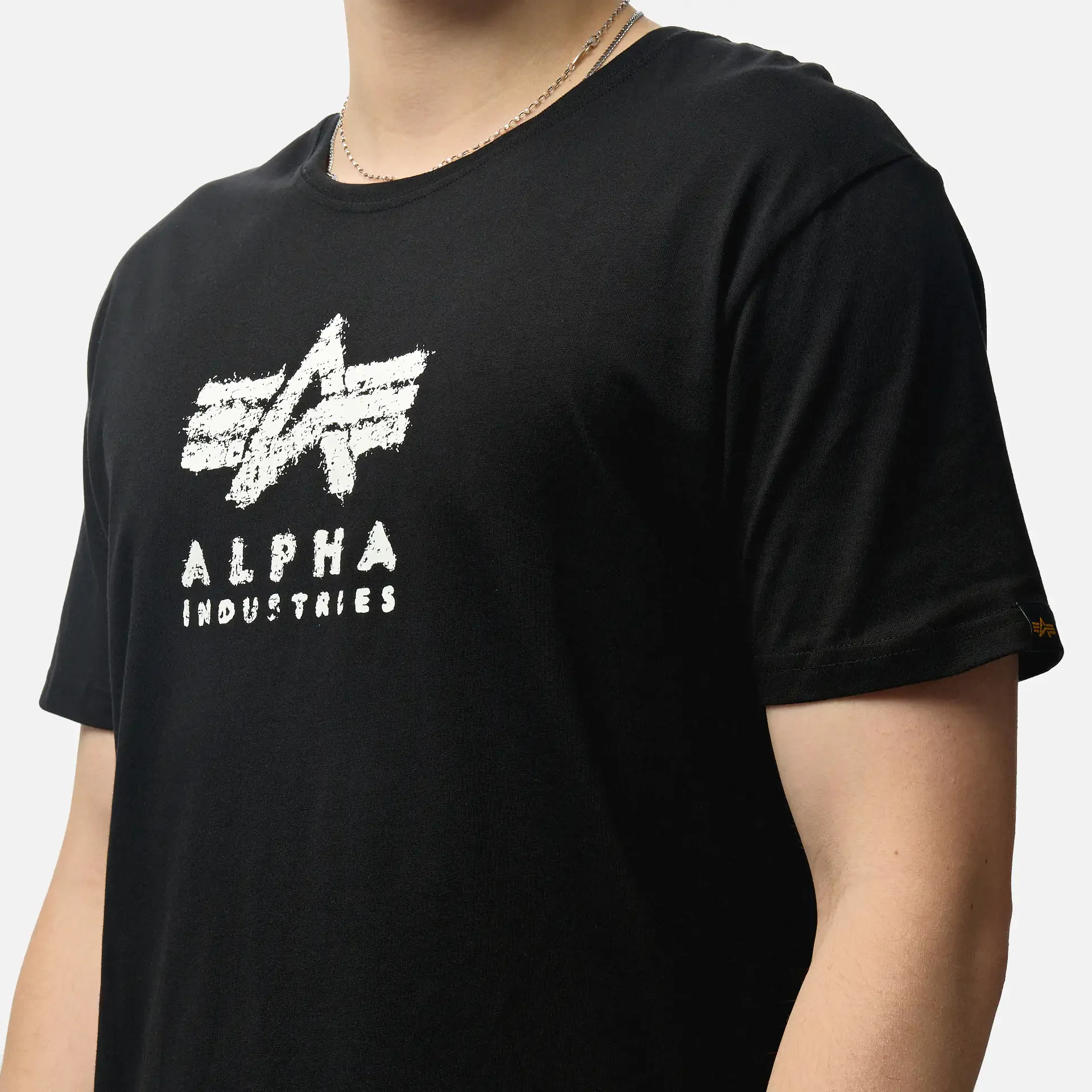 Alpha Industries Grunge Logo T-Shirt Black