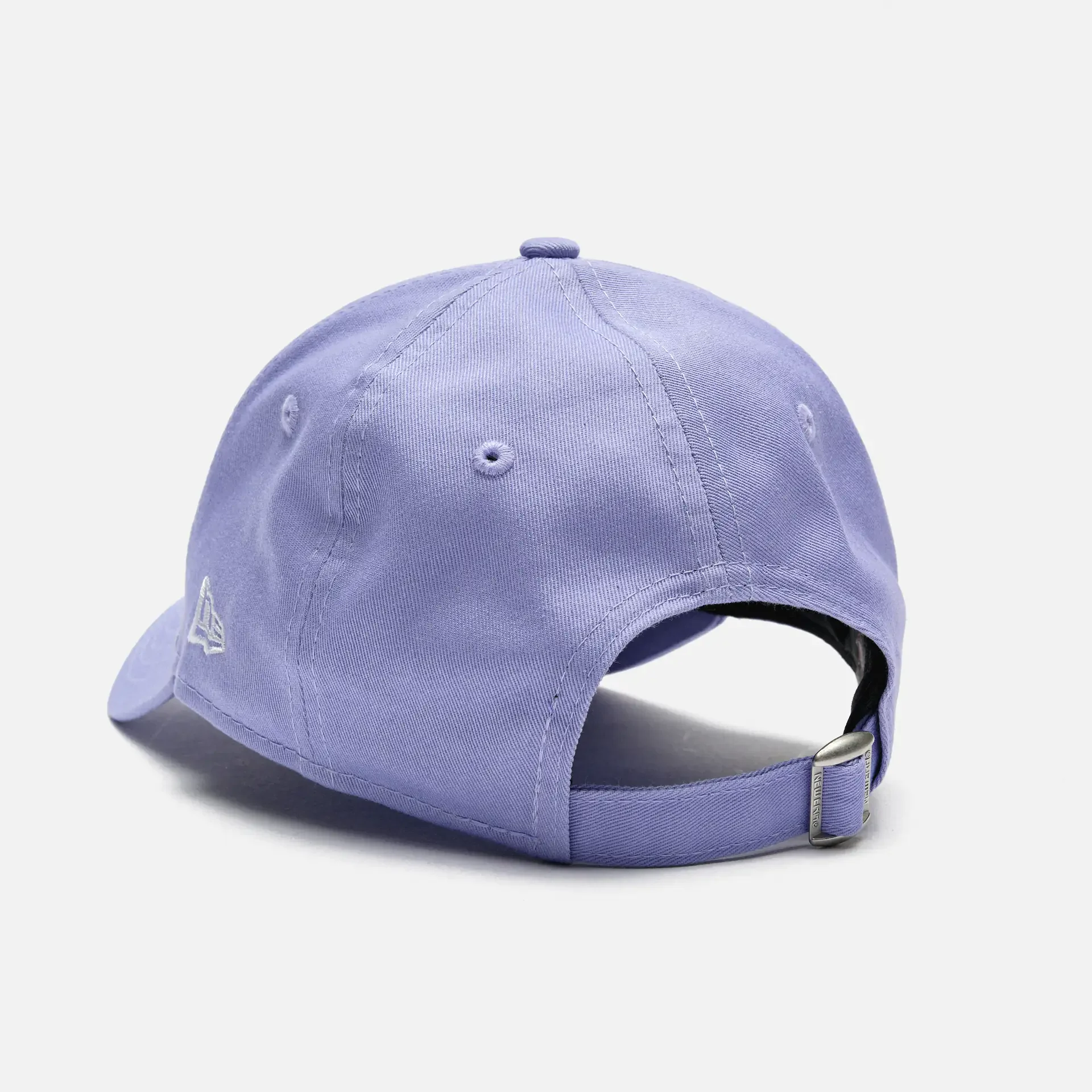 New Era Wmns League Essential 9Forty NY Yankees Strapback Cap Lavender White