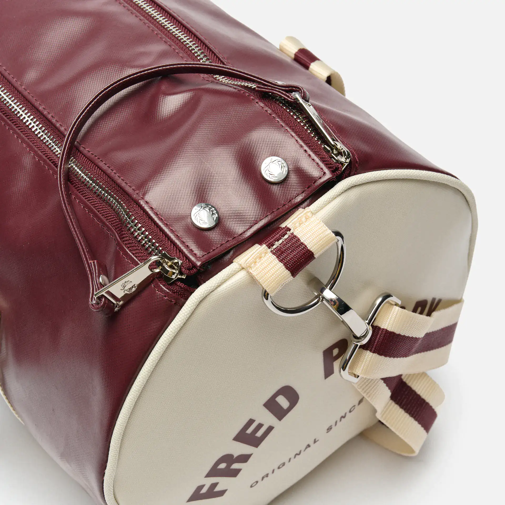 Fred Perry Classic Barrel Bag Oxblood/Ecru