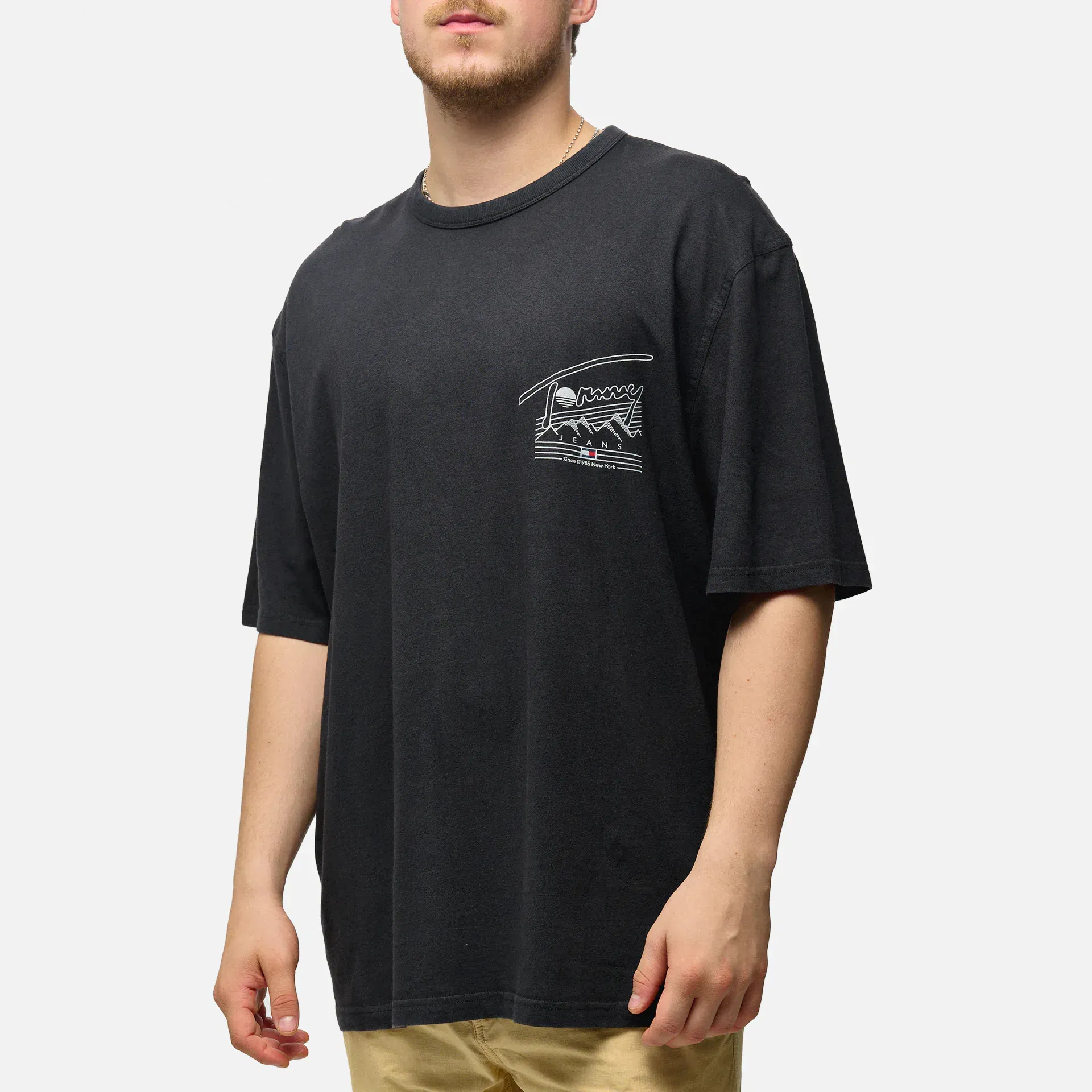 Tommy Jeans Oversized Vintage Explorer 1 T-Shirt Black 