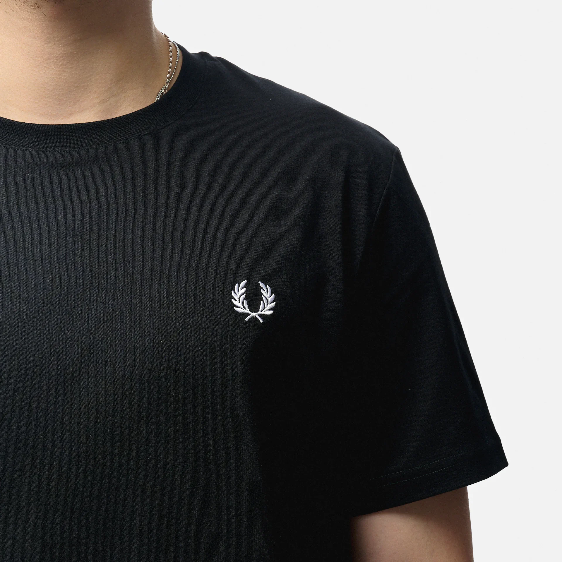 Fred Perry Rear Powder Laurel Graphic Tee Black