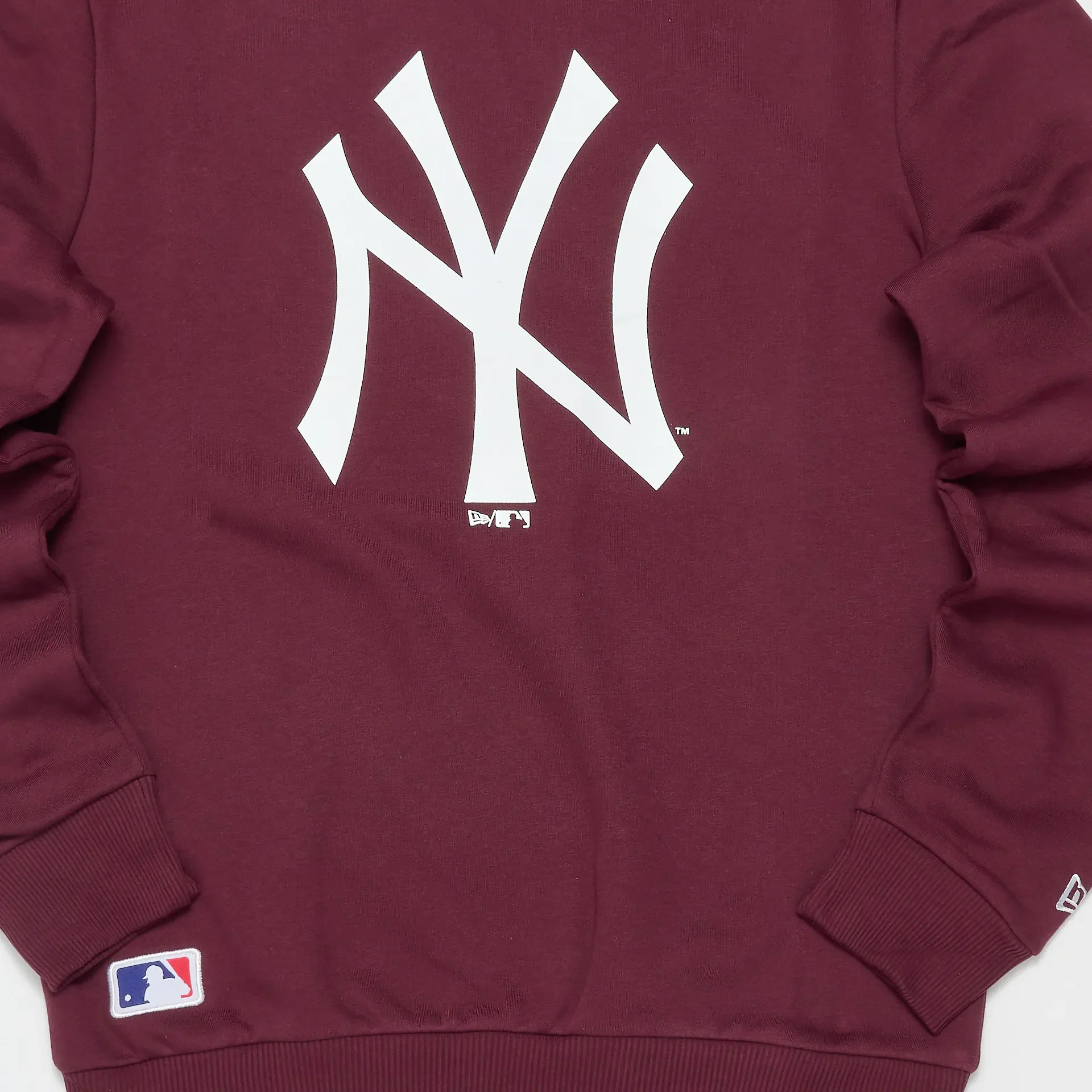 New Era NY Yankees Team Logo Crewneck Pullover Maroon