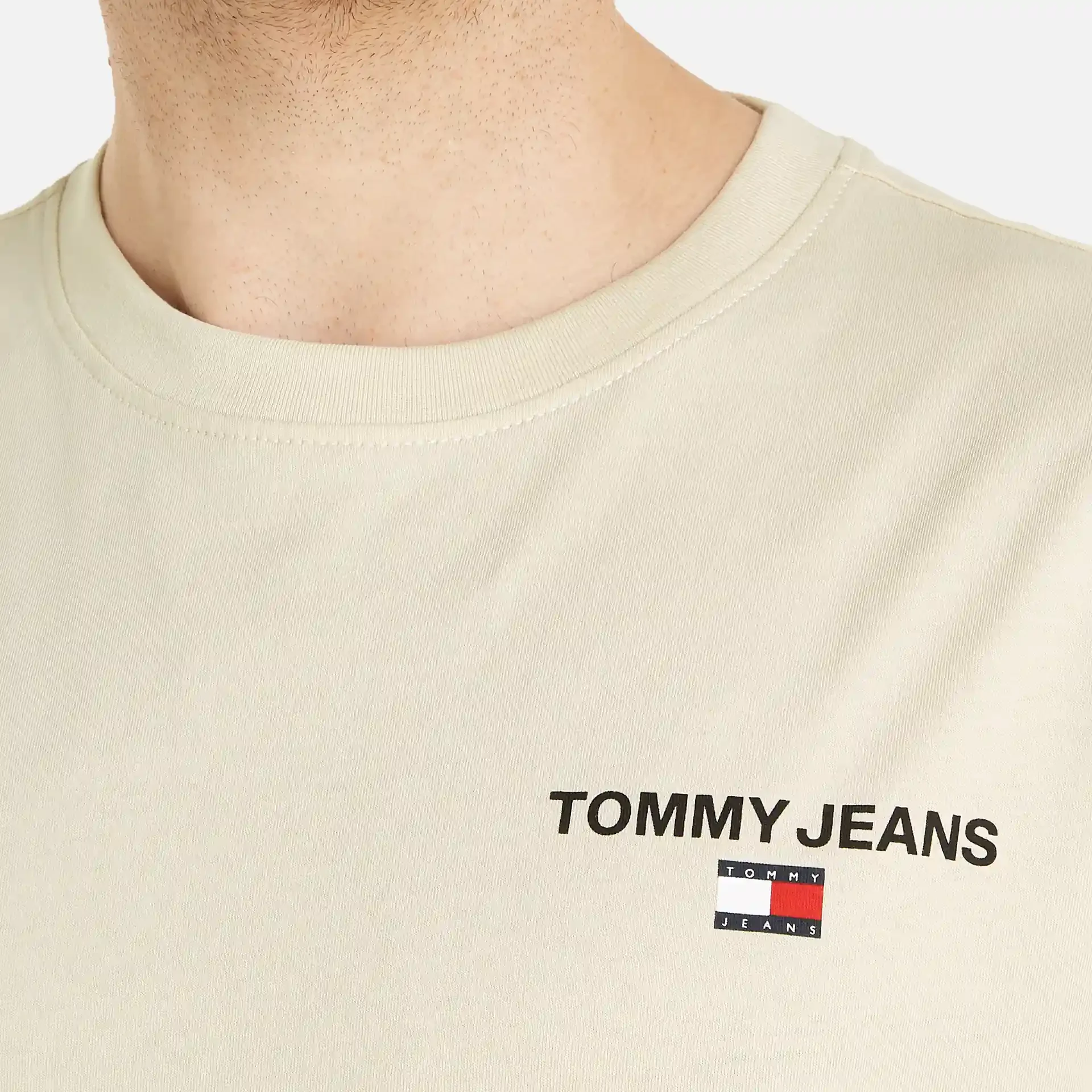 Tommy Jeans Classic Linear Back Print T-Shirt Newsprint