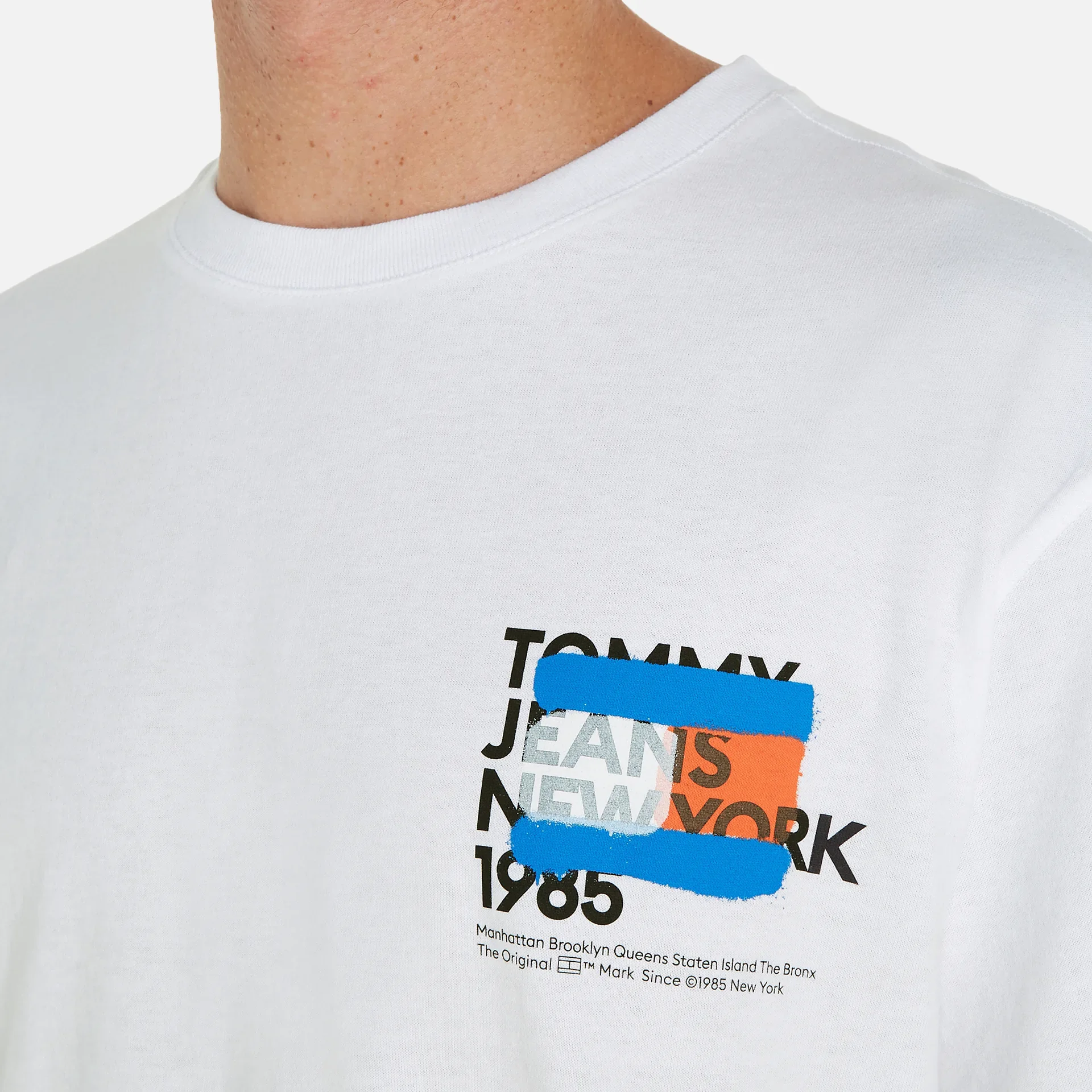 Tommy Jeans Tommy NY Graffiti Flag T-Shirt White